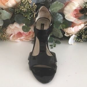 Nine West patent leather t-strap sandal